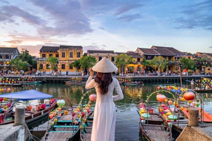 città delle lanterne Vietnam